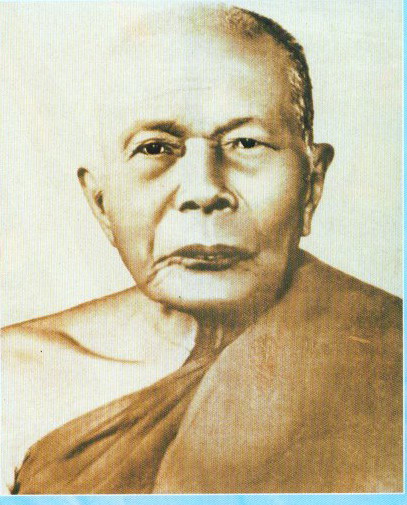 หลวงพ่อแดง วัดเขาบันไดอิฐ เพชรบุรี