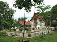 วัดไผ่ล้อม