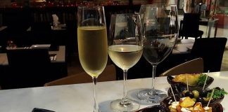 Wine เลิศรสจากสเปน ร้าน Hola Tapas & Wine Restaurant