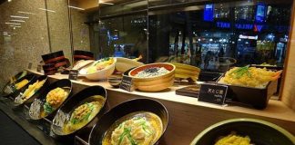 ด้งชามยักษ์ @คะโซคุเต (KAZOKUTEI Japanese Udon & Soba)