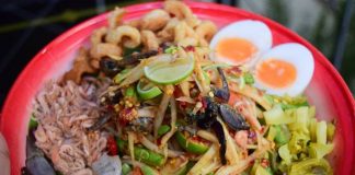 แซบอีลี่ ส้มตำไฮโซ