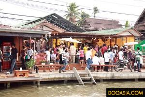 amphawa-floating-market (1)