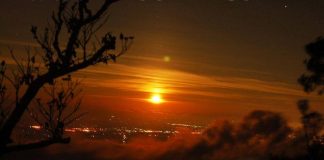 ผาเหยียบเมฆ