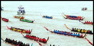 งานประเพณีแข่งเรือออกพรรษาไทย ลาว (ตีช้างน้ำนอง)