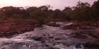 น้ำตกเหวอีอ่ำ