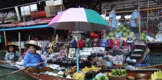 ตลาดน้ำดำเนินสะดวก ดังระดับโลก