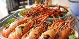 เรือนอาหารลมทะเล จ.สมุทรสาคร