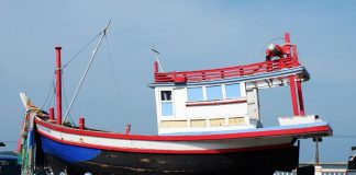 สะพานปลาอ่างศิลา