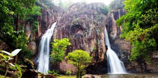 เที่ยวธรรมชาติ เล่นน้ำตก ที่อุทยานแห่งชาติน้ำตกชาติตระการจังหวัดพิษณุโลก